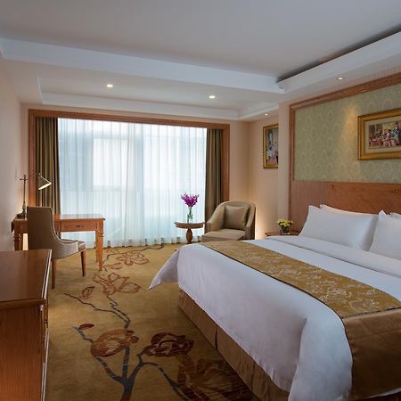 Vienna International Hotel Shanghai Hengshan Road Zewnętrze zdjęcie