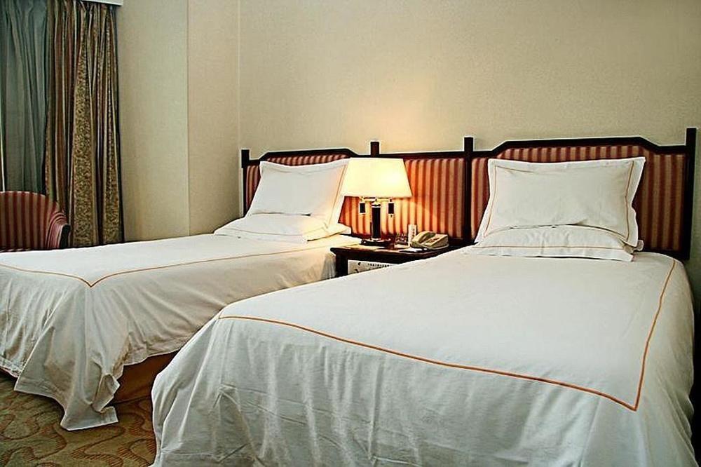 Vienna International Hotel Shanghai Hengshan Road Zewnętrze zdjęcie