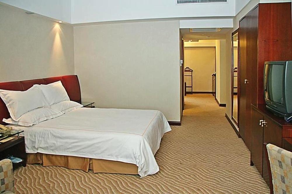 Vienna International Hotel Shanghai Hengshan Road Zewnętrze zdjęcie