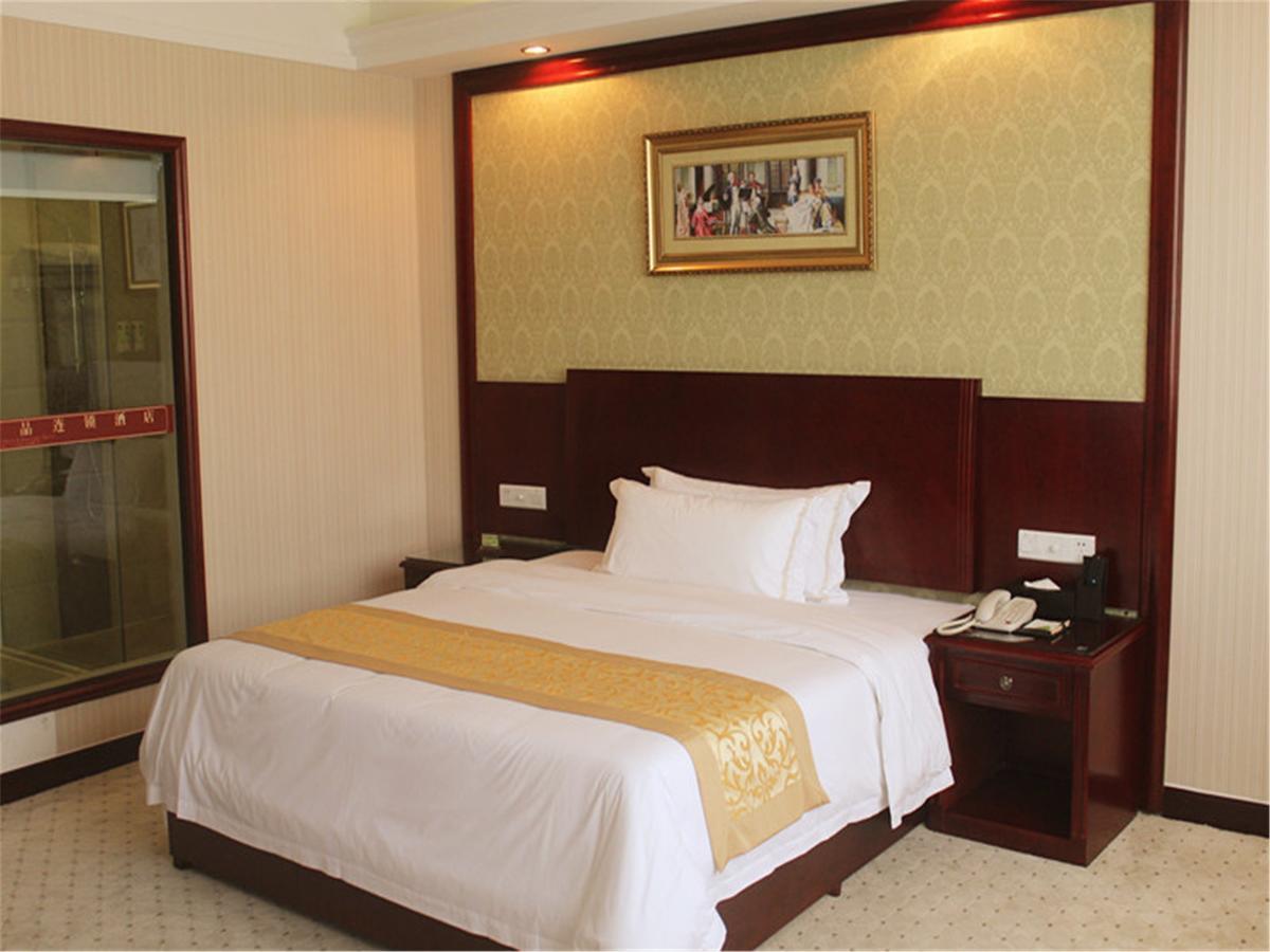 Vienna International Hotel Shanghai Hengshan Road Zewnętrze zdjęcie