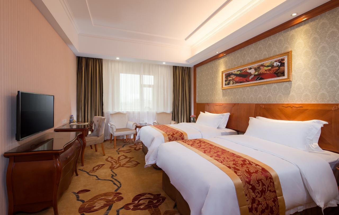 Vienna International Hotel Shanghai Hengshan Road Zewnętrze zdjęcie